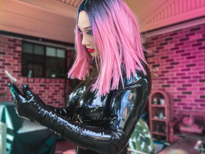 Just a quick video chat 💬 with my fam 📞 https://t.co/MQCyjZVdvU<a href="/tag/latex"class="tags"><span>#latex</span></a>