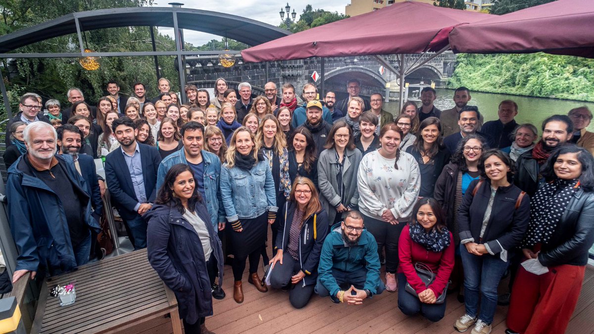 Happy #PeaceDay!! 🕊️ With our team of nearly 100 people, we work to transform conflicts and build sustainable peace. We're wishing all #peacebuilders around the 🌍 a happy #InternationalDayOfPeace. Let's continue to work together to make the world a more peaceful place!