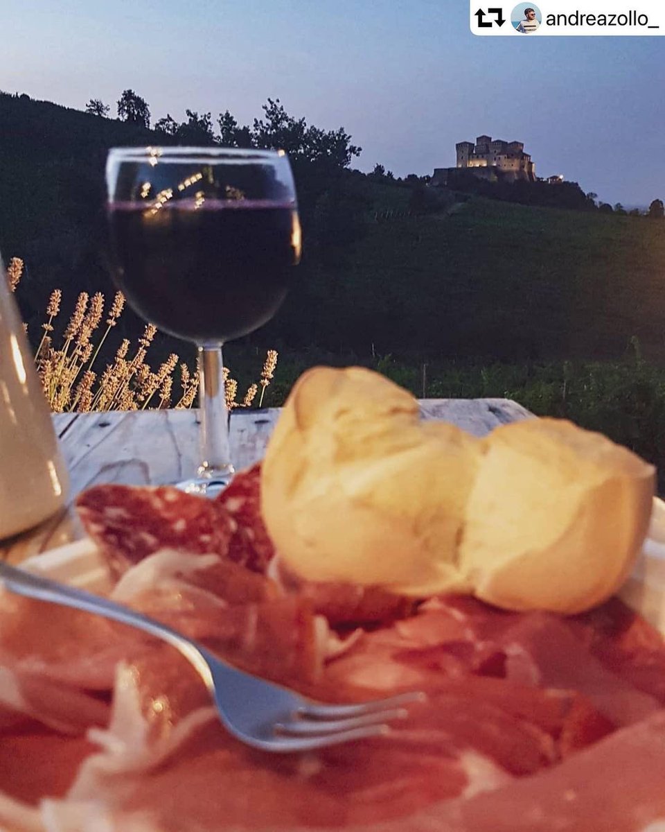 parma_food's tweet photo. repost @ andreazollo_
Æmilian life 🍝 #emiliaromagna #parmafood #food #eat #fdprn https://t.co/0q6EIVgqqt