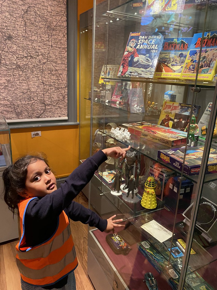 dmn_ks1's tweet photo. Learning all about old toys#history @dixonsmnp https://t.co/j2qZfbFwxo