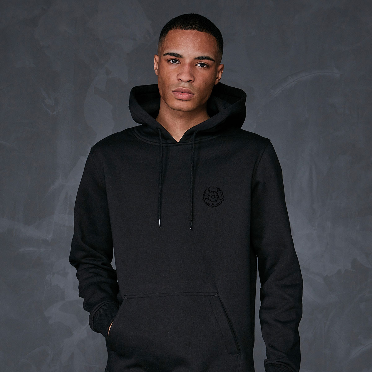 theterracestore's tweet image. Leeds fans, you asked and we listened.

Our Leeds Rose arrives as a blackout hoodie, limited to 50 hoodies &amp;gt;&amp;gt; terracelife.co/leeds

Be quick! 👀

Retweet for your chance to bag one free when it sells out! #lufc