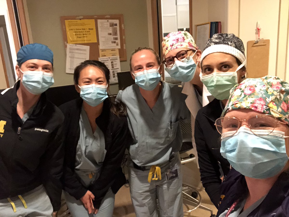 All female rounding team this morning on adult cardiac surgery! @UMichCTSurgery #ILookLikeASurgeon 👩🏼‍⚕️💪🏼🔪 @umichCVC @UMichSurgery @TSRA_official @ThoracicStudent @GAilawadiMD @ShinFukuharaMD @WomenInThoracic @WomenSurgeons