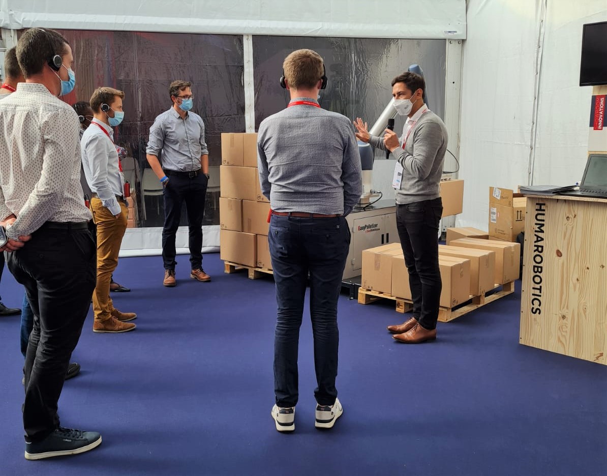 humarobotics's tweet image. [ En direct de #AGROVIF14 ] Partage &amp;amp; Retour d&apos;expériences. Eduardo Jara est sur place pour échanger avec vous sur vos projets de #palettisation et de #robotique collaborative ⤵

A @VIF_software, merci pour votre invitation !

#industriedufutur #doosanrobotics #cobotique