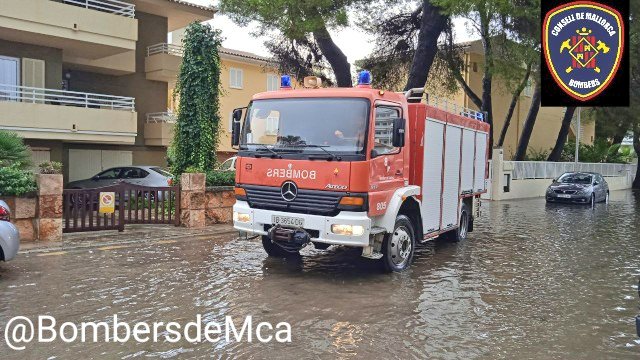 Esteim fent diferents serveis a la banda de Port d'Alcúdia - Platges de Muro i Portocolom.
Pendents de l'evolució de les tempestes a l'illa de Mallorca.