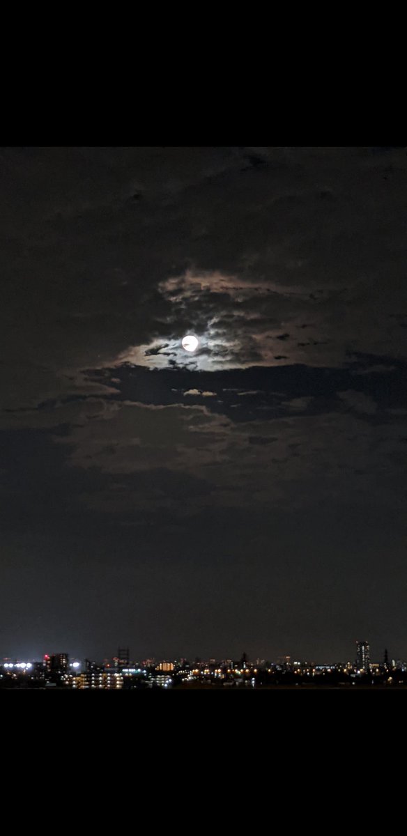 sunaf's tweet image. 雲間から見えました〜。