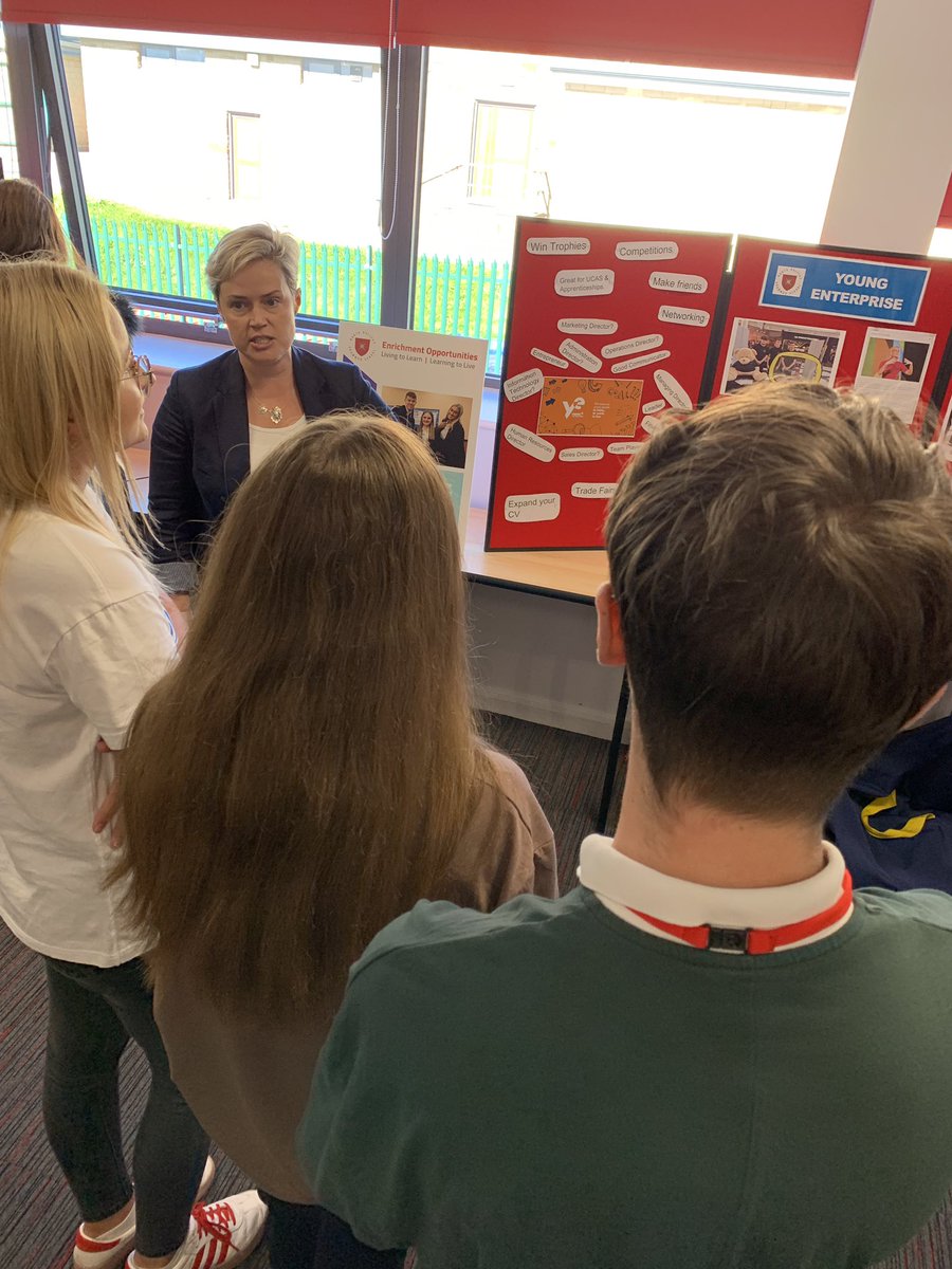Inspiring day at North Halifax Grammar School talking to youngsters about getting involved with our Company Programme. Loads of interest for the new term already👩‍🎓💪🏻 ✅ <a href="/YEWestYorkshire/">YE West Yorkshire</a> <a href="/jane_walton/">Jane Walton</a> @ThisIsGaryKing <a href="/ade_mcfade/">Adrian Wilson</a> @sdavies1971 <a href="/LouiseManley1/">Louise Manley</a> @HighFlyingComms