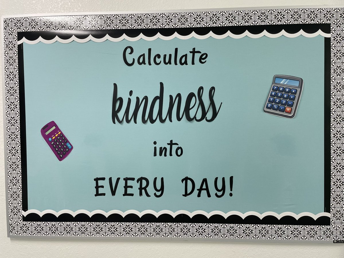 MrsClark__'s tweet photo. Shouting out our middle school for another day of bulletin board kindness! MS Ss will get to pay it forward with kindness notes and Elem Ss are learning about inclusivity with the ebook Recess on the Moon! #Verde4StartWithHello #VerdeK8 #StartWithHelloWeek https://t.co/RnrzcfmmUH