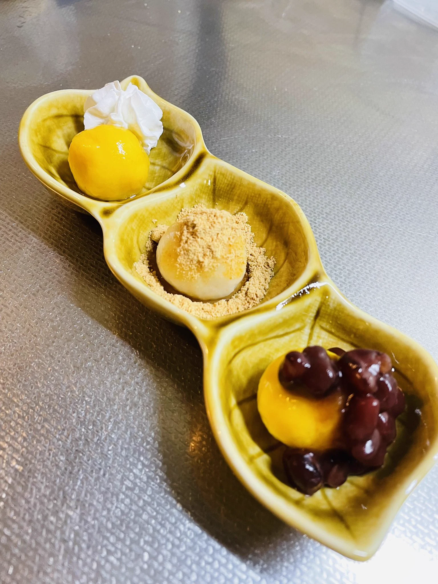 この方のレシピを参考に白玉作って盛り付けました！！！
色味がめっちゃ綺麗で満足！もちもちで美味しい･:*+.(( °ω° ))/.:+
#まなたんくっく  