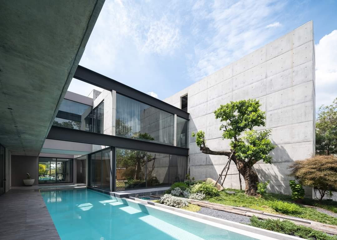 A BEAUTIFUL HOUSE 
Baan akat-Yen residence/studio krubka