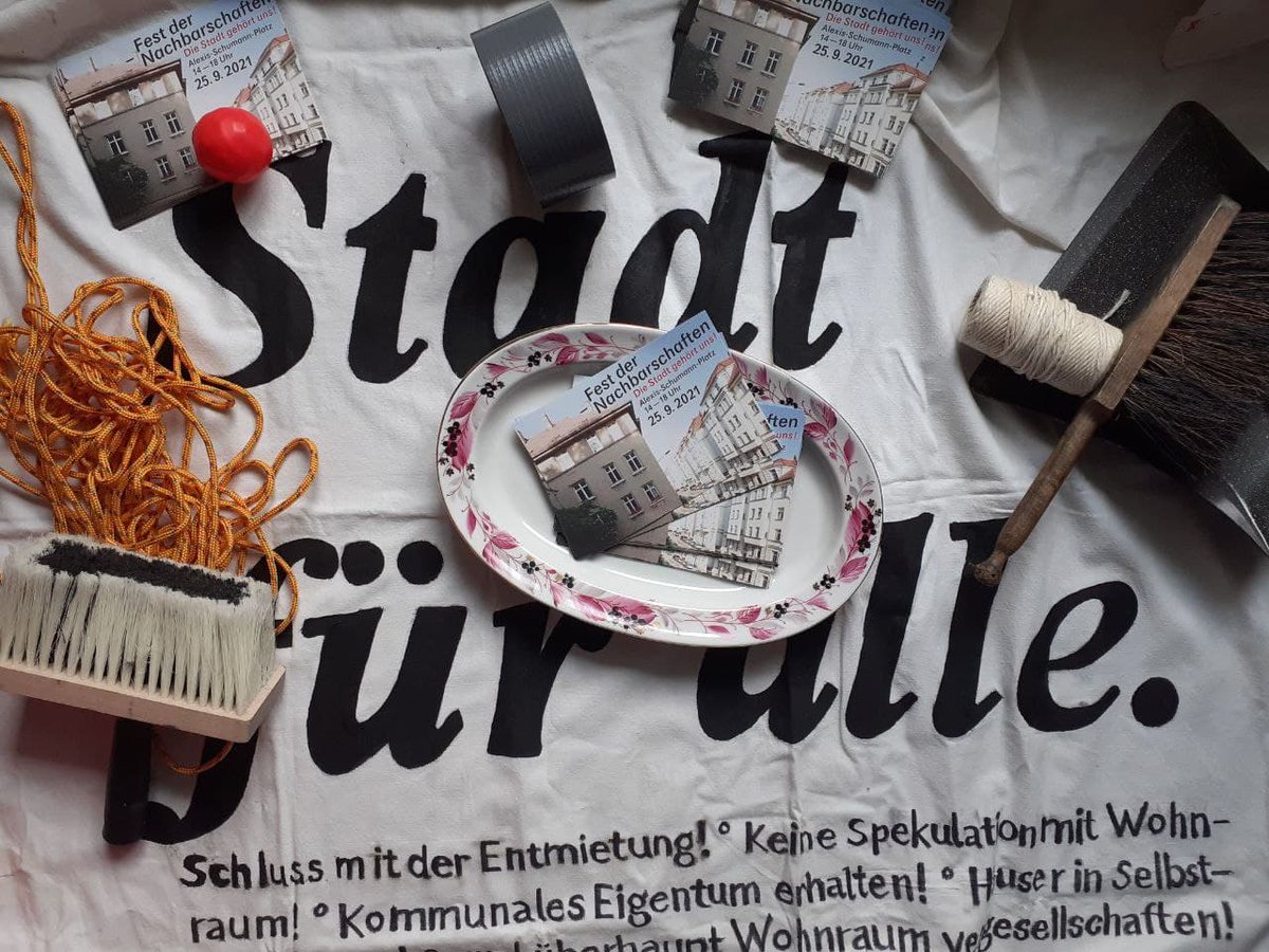 Suchen noch Helfer*innen für das Fest der Nachbarschaften, das politische Mieter*innenfest in Leipzig am 25.09., Alexis-Schumann-Platz (Südvorstadt):  Kuchenbacken für Kuchenbuffet, Aufbau (12 Uhr),  Abbau (18:30 Uhr), Dekoration etc. - Meldet Euch vorher gern bei uns an!