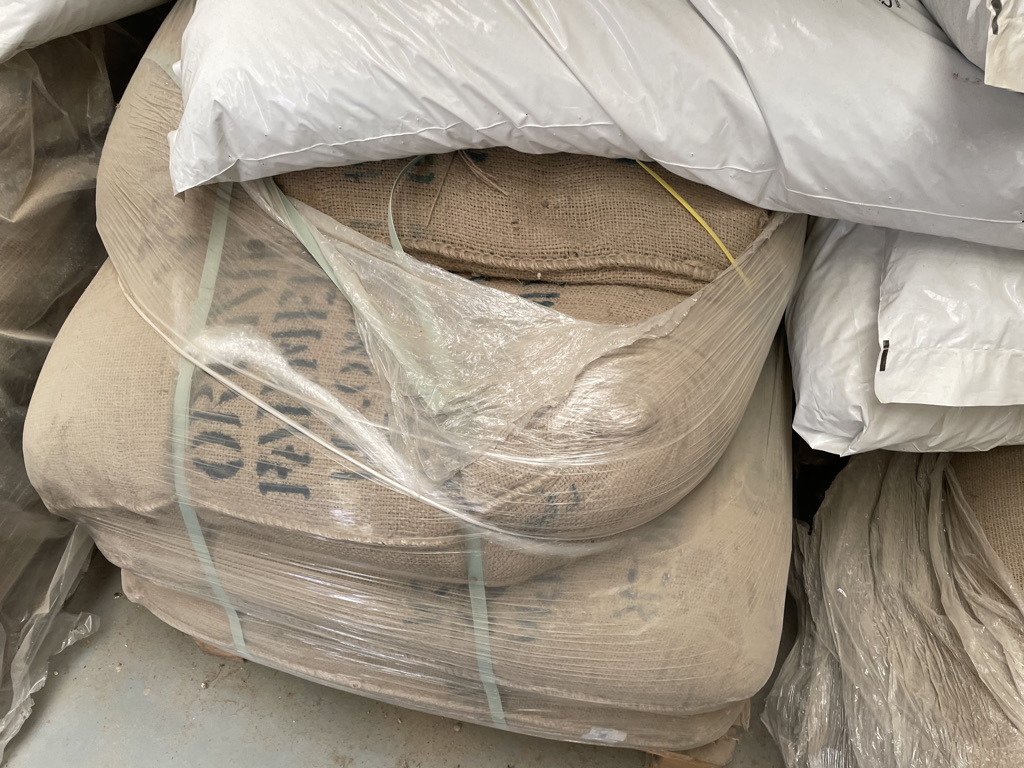 #afrorganic #london #EthiopianYirgacheffe #Ethiopian #Yirgacheffe #Greenbeans #geisha #guatemala #greencoffee #coffeebeans