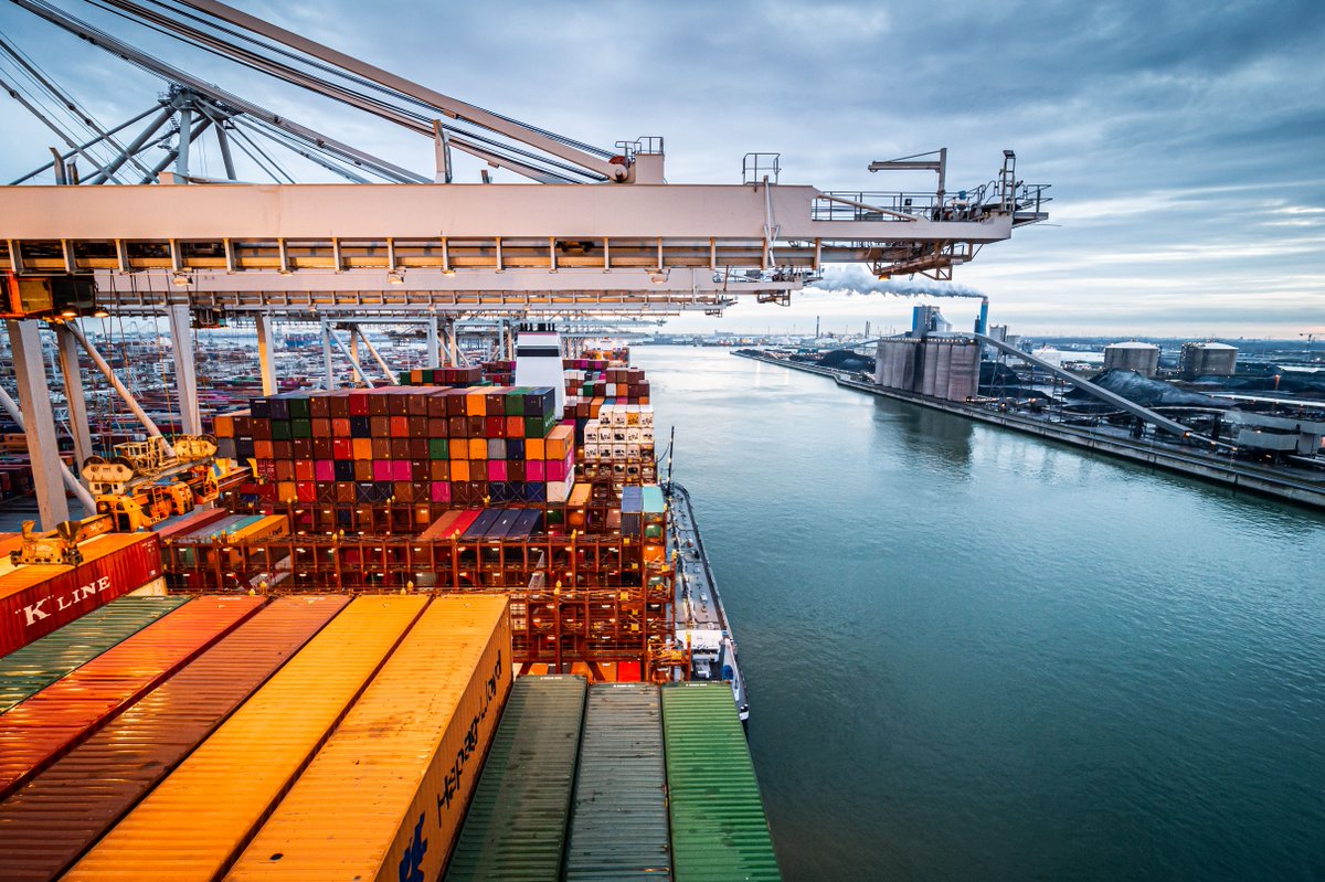 Do you want to reduce maintenance costs, get a better insight in the performance of your assets, and improve your sustainability and safety aspects? Get in touch with us for a inspiration session about photonics-based sensing. ow.ly/pPHr50Gduqw