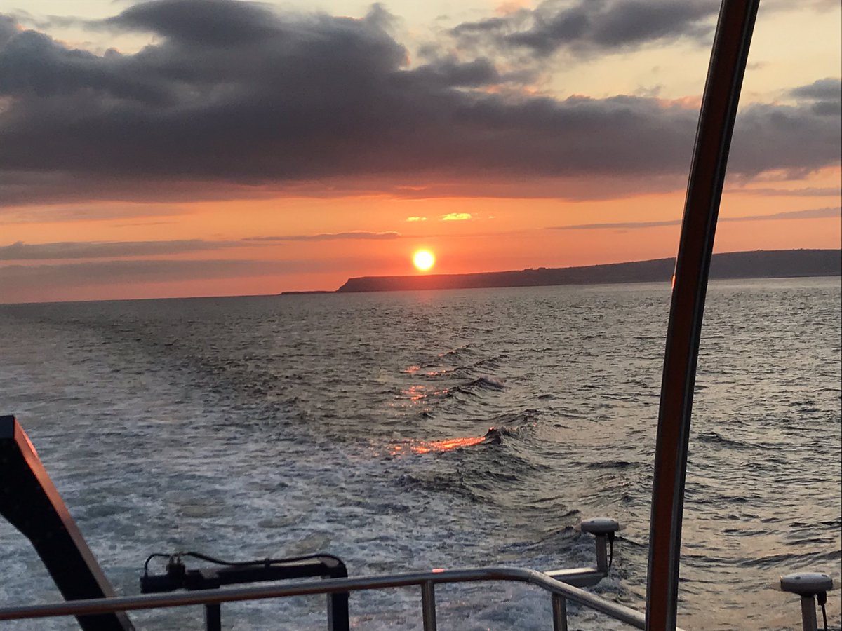 Acoustic gear and pressure sensor successfully deployed and retrieved for @bomborawave for @SEACAMS2 project assessing ambient noise and cetacean presence in Freshwater West @wefowales