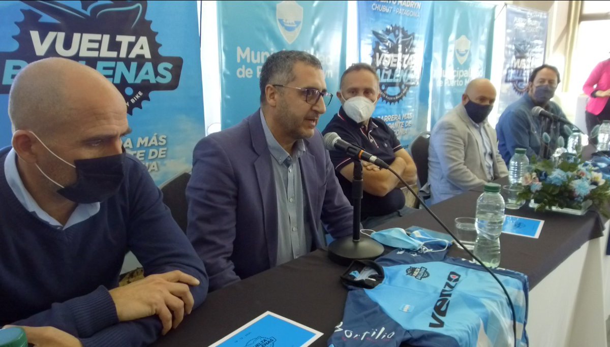 chubutdeportes_'s tweet photo. #Ciclismo 🚴 
Se presentó en Madryn la versión 2021 de la “Vuelta Ballenas”
Con la presencia del presidente de Chubut Deportes Gustavo Hernández y el intendente Gustavo Sastre, se anunció la tradicional prueba a realizarse en el mes de diciembre. 
Nota➡ https://t.co/ZzLadER6aQ https://t.co/k7zTa519YU