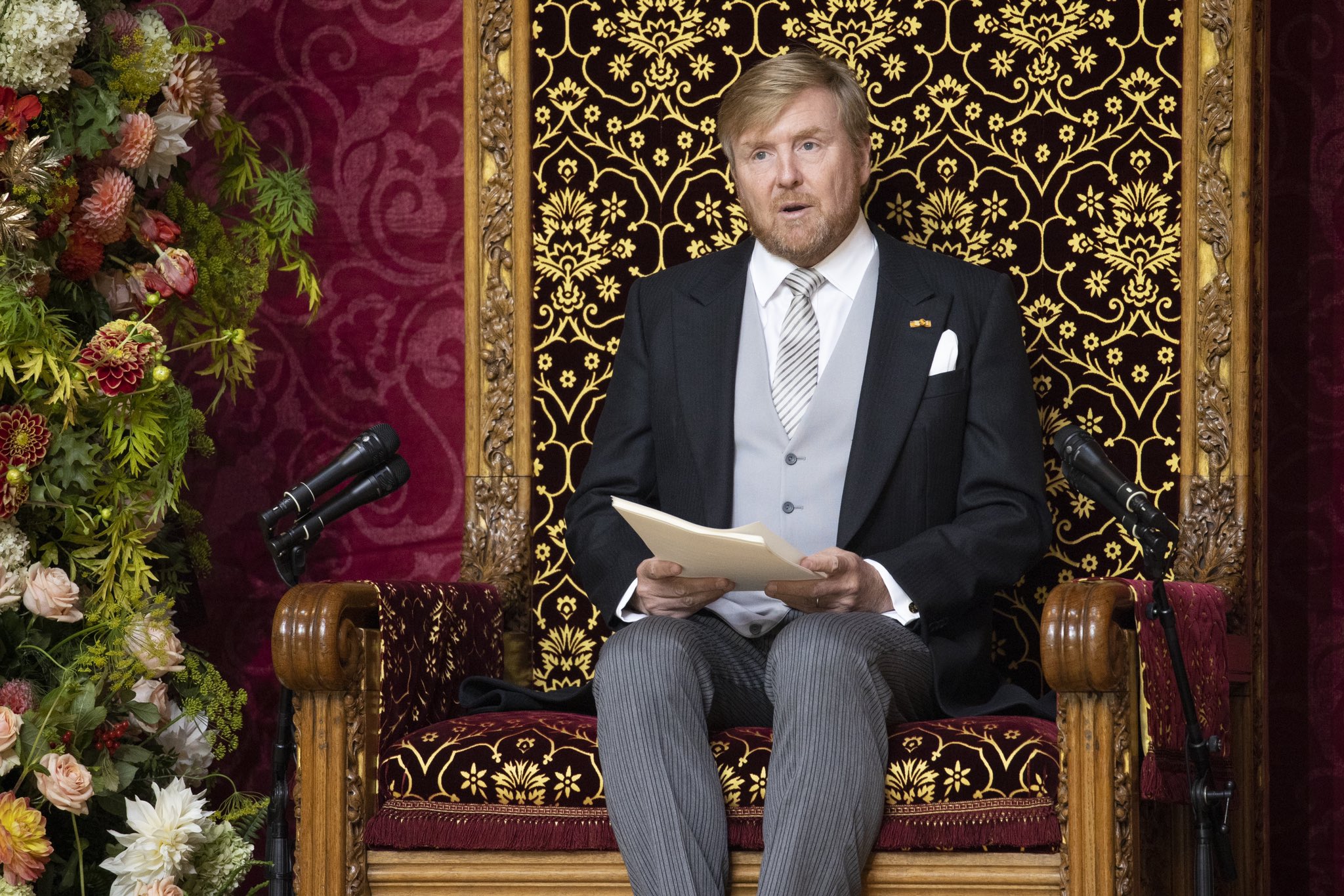Koninklijk Huis on Twitter "De Koning spreekt de Troonrede uit. Lees