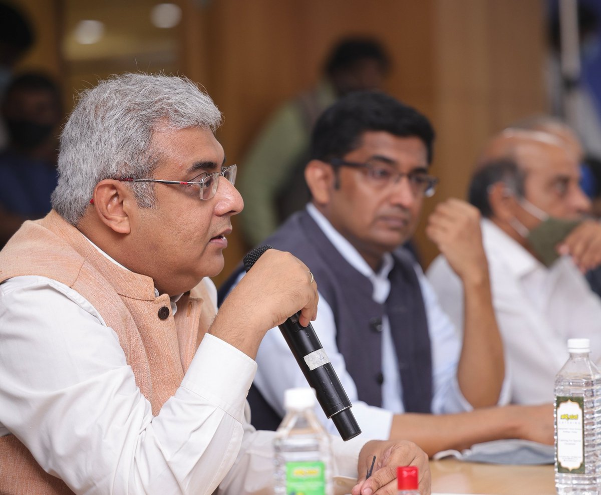 Thank you <a href="/PiyushGoyal/">Piyush Goyal</a> ji for the fantastic interaction with IT industry leaders on steps towards the 1 Trillion $ goal. Thank you <a href="/nasscom/">nasscom</a>, <a href="/ITBTGoK/">ITBT Karnataka</a> and <a href="/IIITB_official/">IIIT-Bangalore</a> for making this happen <a href="/RNamb/">Rajesh Nambiar</a> <a href="/Cognizant/">Cognizant</a>