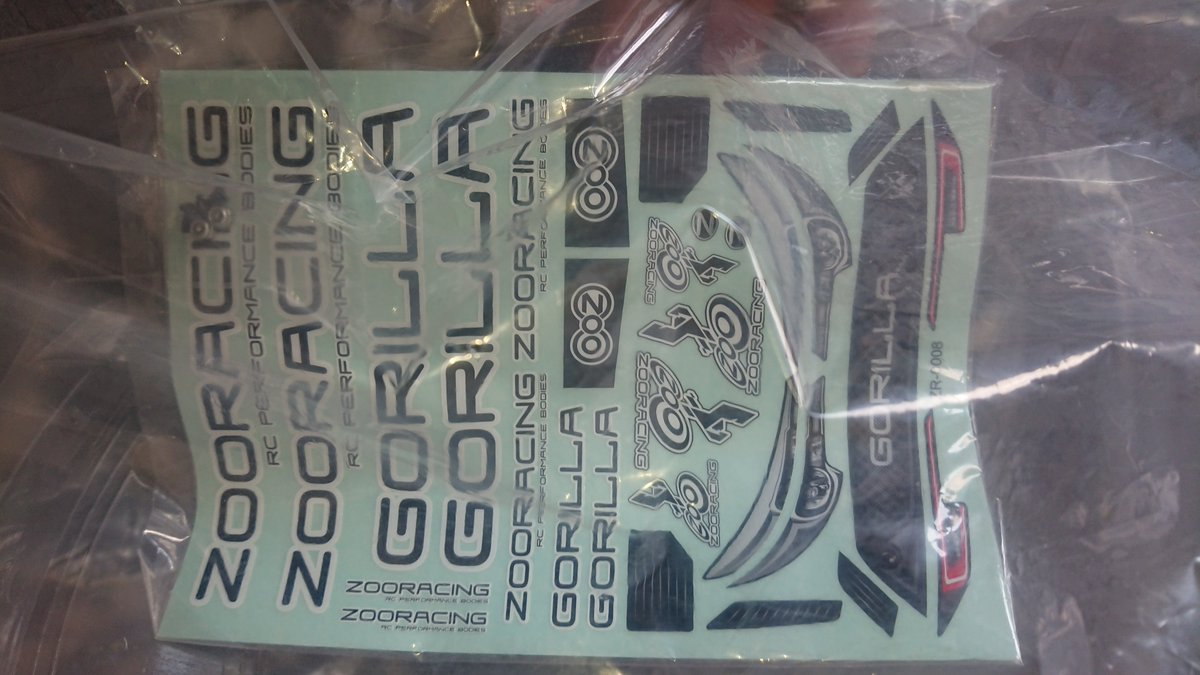 guura723's tweet image. 欲に負けてPROTOformのEuropaとZOORACINGのGORILLAボディ買ってしまった(*´▽｀*)
これでカローラBTCCとヤリスS2000が作れる…!!

#PROTOform
#ZOORACING