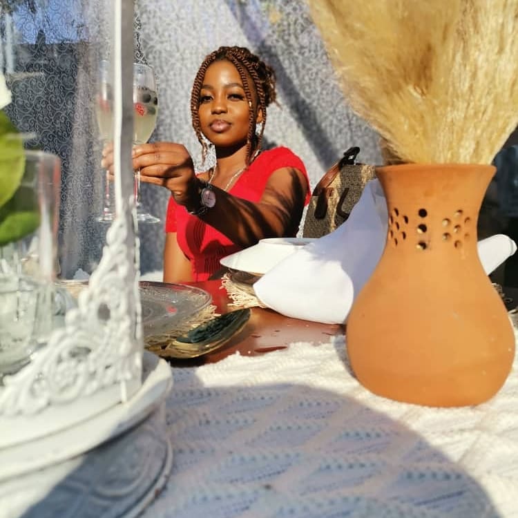 iamtaku_'s tweet photo. Instagram saw these first😌
@PicnicPlug never disappoints with the picnic set up✨
https://t.co/Bcrm1PNoB3 https://t.co/XDyqmyeJ33