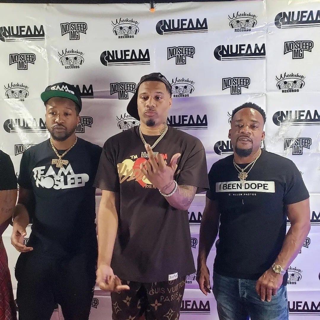 Wreckshop Records (@wreckshoprecord) on Twitter photo #Repost • @a1hiphop_ @xonosleep <a href="/reckreal/">Derrick “D-Reck” Dixon</a> @dboy_nosleep #listeningparty #houston #htine #interview up Friday
#A1HipHop com ☝🏾
#A1HH #DJXO #
#nosleep #WreckshopRecords @wreckshop_records #rapalotrecords #Repost • @a1hiphop_ @xonosleep <a href="/reckreal/">Derrick “D-Reck” Dixon</a> @dboy_nosleep #listeningparty #houston #htine #interview up Friday
#A1HipHop com ☝🏾
#A1HH #DJXO #
#nosleep #WreckshopRecords @wreckshop_records #rapalotrecords