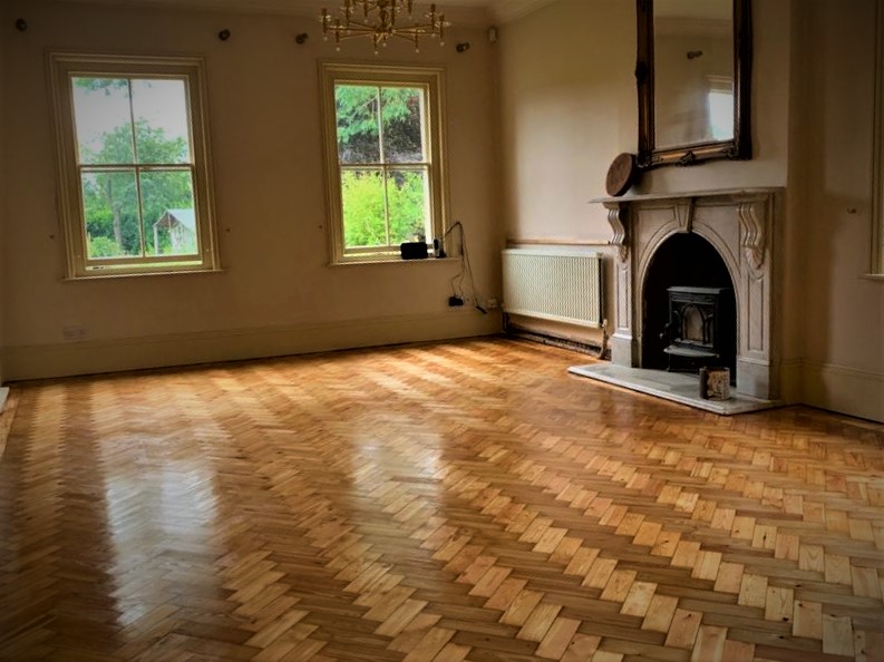 HertfordFloor's tweet photo. Beautiful & shiny these blocks of pine...π€©
Restored back to life with Osmo, making this home look perfectly fine...π
π§‘π‘π§‘π‘π§‘π‘π§‘π‘π§‘π‘π§‘π‘π§‘
#beforeandafter #woodenflooring #flooring #restore #bringingbacktolife #osmo #WoW #home #sanding #SupportLocal #hertfordflooring https://t.co/1OOK8OJW06