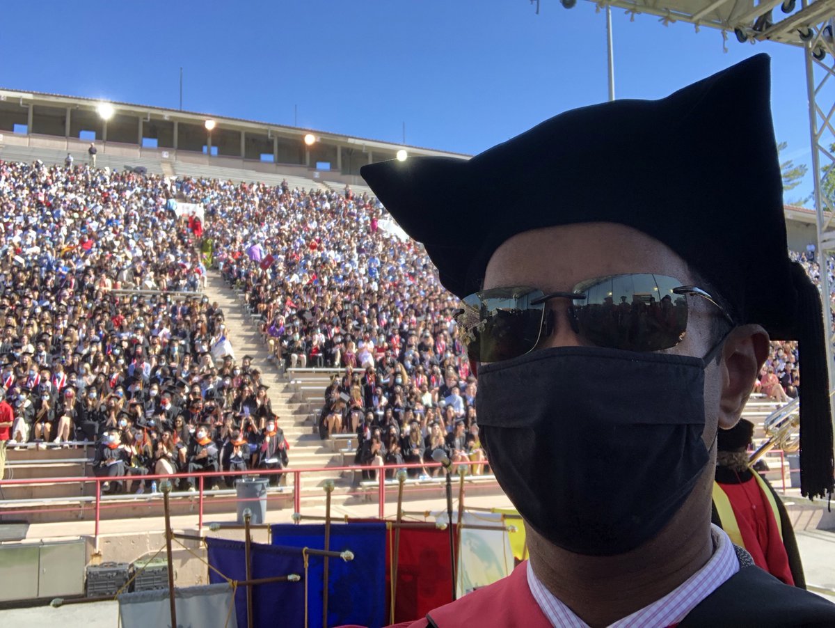 DrRayJay's tweet photo. Congratulations @CornellCAS class of 2020! Great celebrating with you Sunday. #cornell2020 @Cornell https://t.co/tI1NGP9tCn
