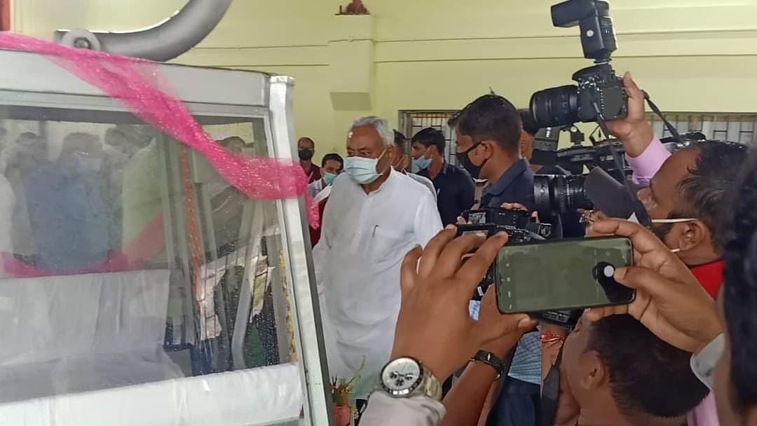 TourismBiharGov's tweet photo. माननीय मुख्यमंत्री श्री नीतीश कुमार जी के कर-कमलों द्वारा मंदार पर्वत पर नव-निर्मित आकाशीय रज्जु पथ का उद्घाटन ,माननीय पर्यटन मंत्री श्री नारायण प्रसाद जी की अध्यक्ष्ता में किया गया |

#Banka #NewRopeway #BiharTourism #BlissfulBihar #touristplaceofbihar https://t.co/FqWFCa7d0B