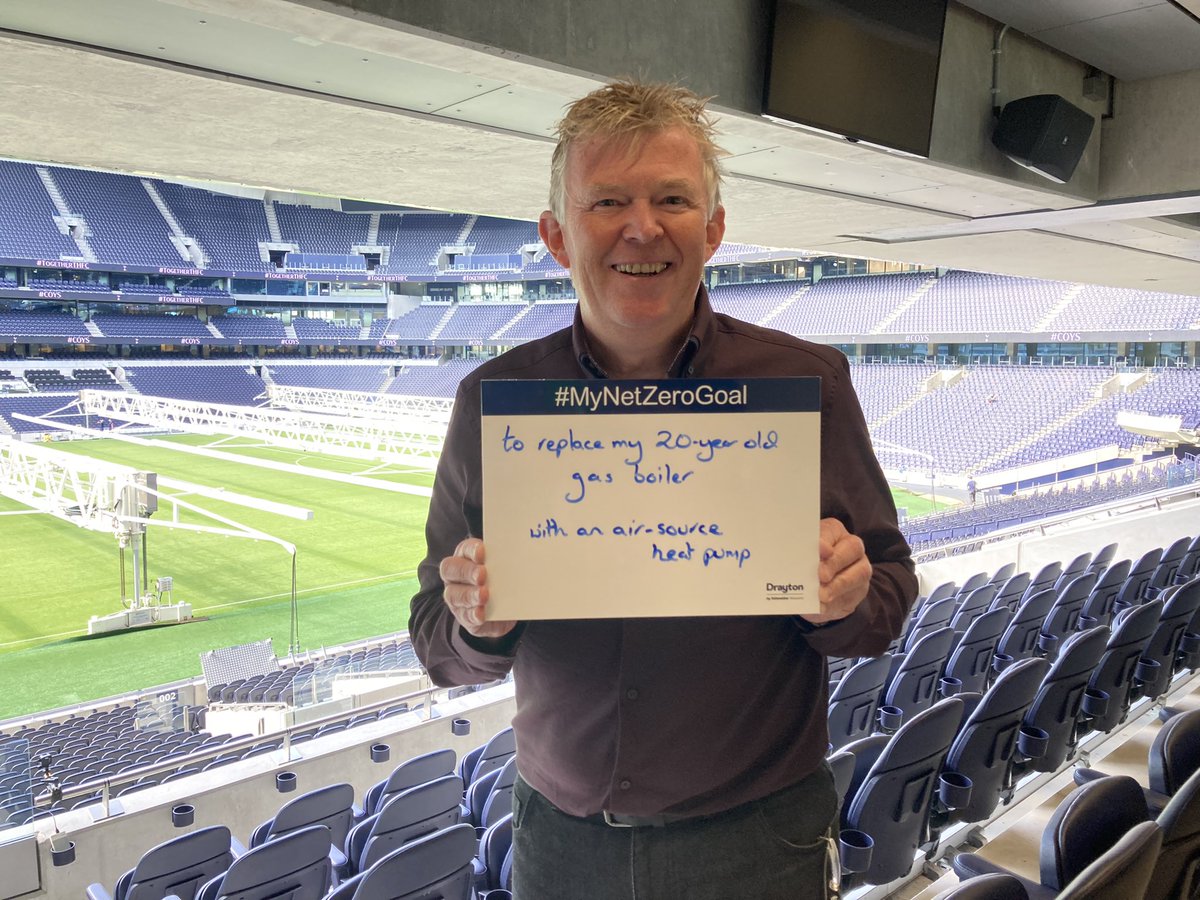 DraytonHeating's tweet image. Dave also pledged his #netzerogoal heading towards heat pumps for a more sustainable home #impressive well done!