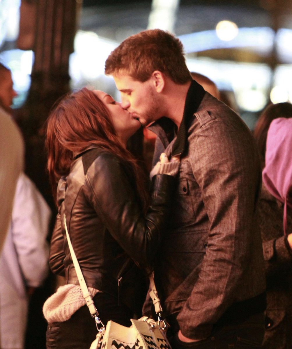 Selena Gomez's Star-Studded Wedding Reunion, image size:1003x1200