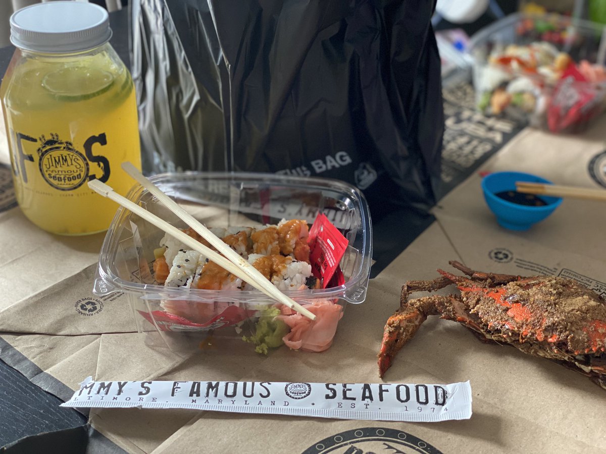 ReneeLukeski's tweet image. Thank you for another wonderful experience complete with delicious food and drinks @JimmysSeafood! #getfamous #famousfamily