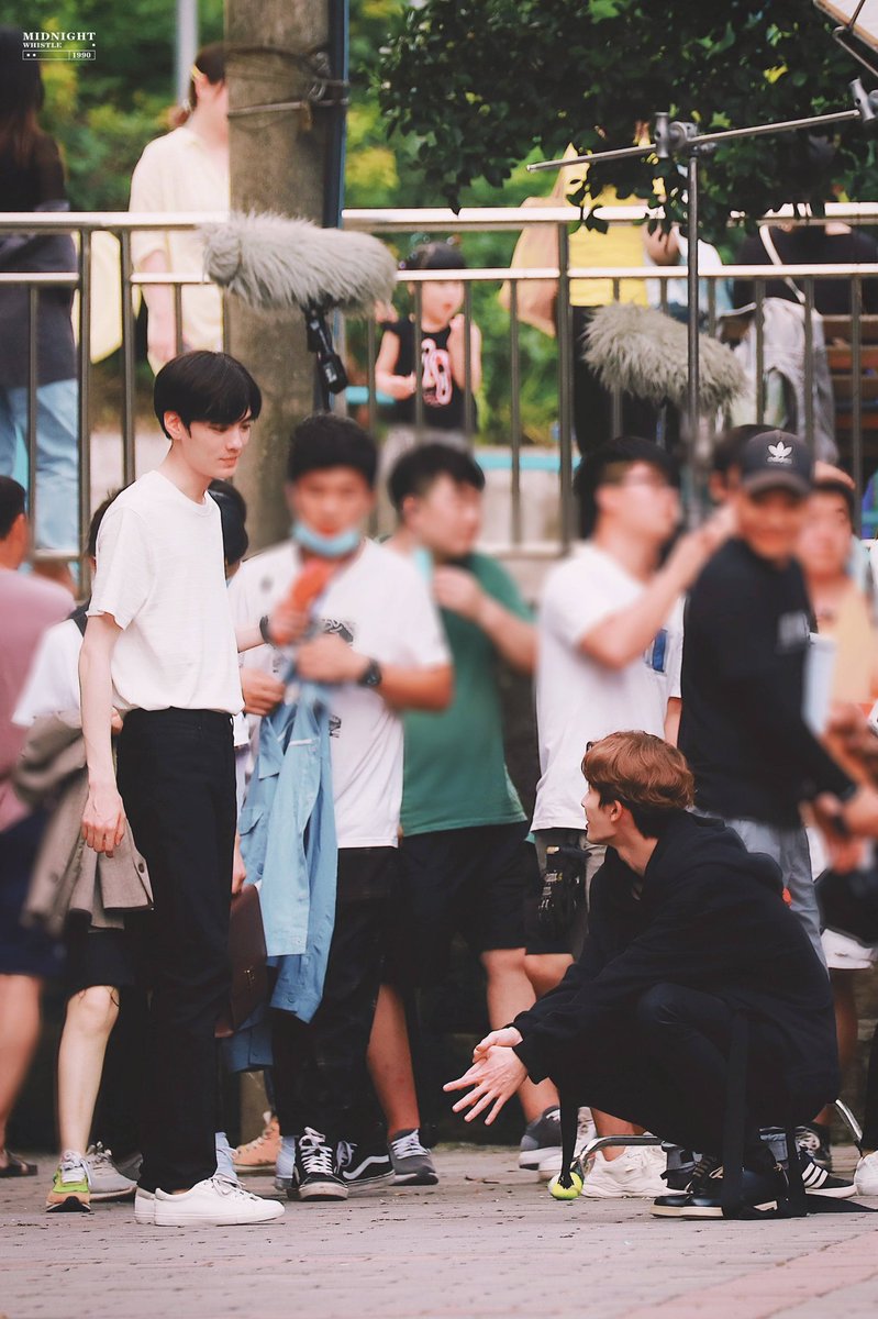 bitingslove's tweet photo. they're so cute!! can't get over these pics!!
@MidnightWhistle_11210318
#毕廷 #BiTing #ปี้ถิง #毕雯珺 #朱正廷 #BiWenjun #ZhuZhengting #NEX7 #Top66 https://t.co/9eyqehfVUs