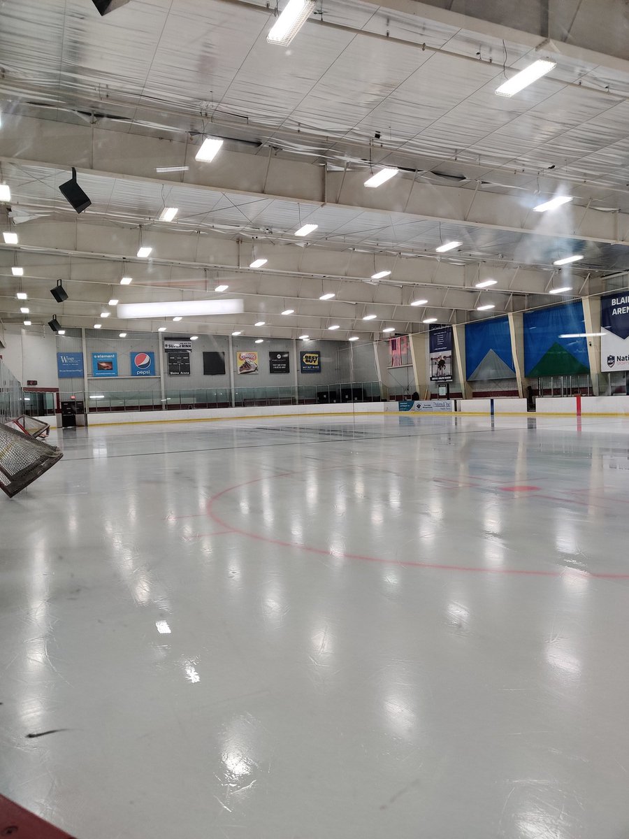 briana_mad's tweet photo. After 3 months of no hockey, this felt amazing. Shared a sheet of ice with 2 pros and a college player, so that was an experience. 😅

#hockey #letusplay #warriorvip https://t.co/O7u3ThEvHG