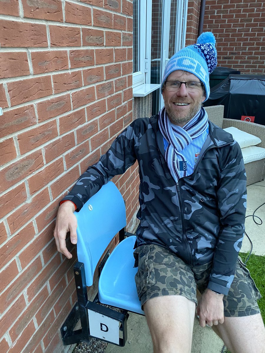 JMHSBA's tweet image. #PUSB #CCFCParty Party in Tamworth. My dad’s Highfield Road seat.