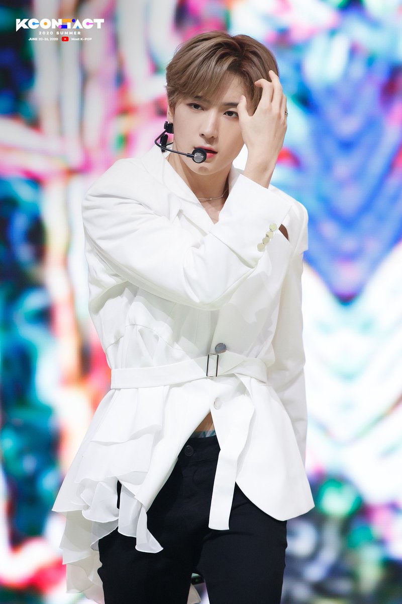 LovingEricJae00's tweet photo. #THEBOYZ #the_boyz #ERIC #더보이즈 #HYUNJAE #현재 #leejaehyun #JAEHYUN #ericjae #에릭 #ericsohn #Youngjae #youngjaesohn ..
💙🍃 Okay but. .. 🌸✨
¿¿..These guys are real..😳?? https://t.co/MDrc40V7a9