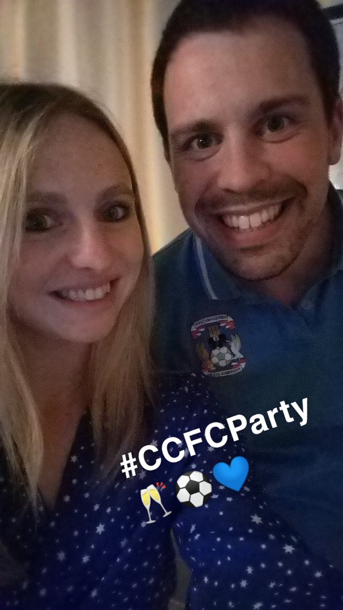 MrsEmmaHammond's tweet photo. #CCFCParty Get the drinks flowing!! https://t.co/LzGACBkynC