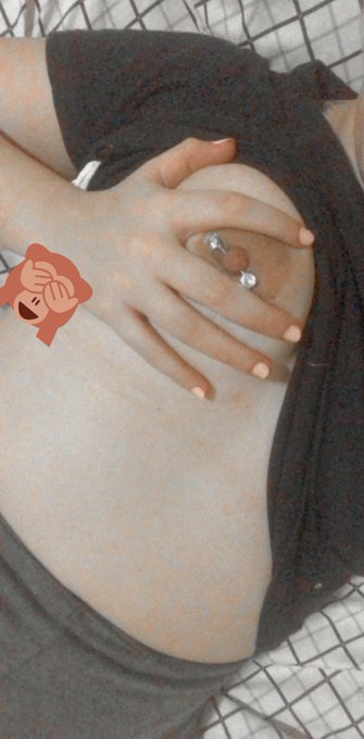 lick it carefully baby 💗  Rt for more pierces bewbs Tips are highly appreciated https://t.co/oK4Yv0DhEC  #alterpinoy<a href="/tag/alterph"class="tags"><span>#alterph</span></a><a href="/tag/alterpinay"class="tags"><span>#alterpinay</span></a><a href="/tag/alterpinoy"class="tags"><span>#alterpinoy</span></a>