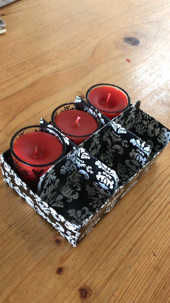 MusicnBrewTime's tweet photo. Have been in the process of making candles today~ it’s so fun! 
hoping to sell these which are made with 100% re-used materials
🕯🌎♻️

#recycled #reused #ecofriendly #gothic #smelly #candles https://t.co/JOfWyIpy6H