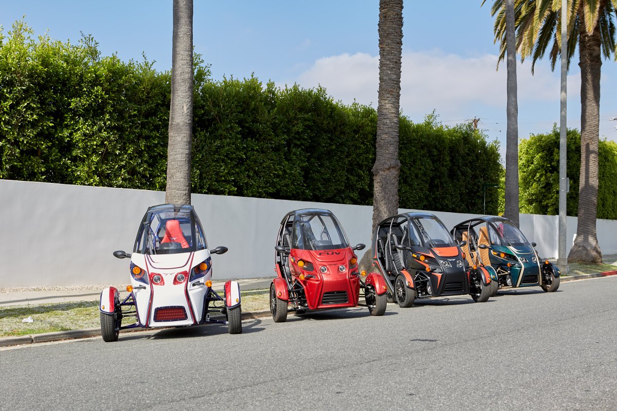 arcimoto's tweet photo. Happy Solstice! On the longest day of the year, we hope you all have a little extra time for a pure-electric joyride #solstice #solstice2020 #fuv https://t.co/EHmpSLasDm