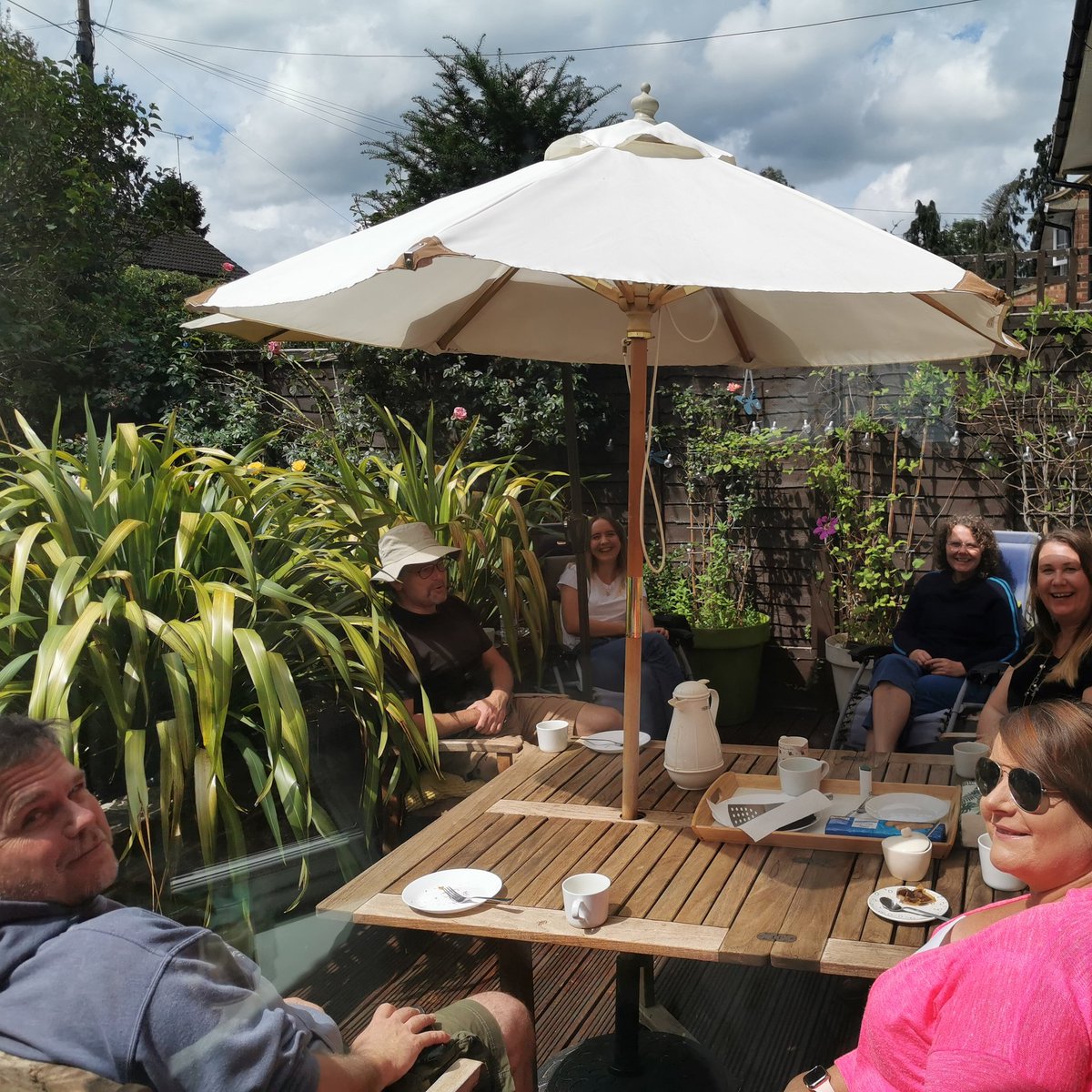 BS_handball's tweet photo. Meet the committed people that run our club. We met up today to plan our safe return to handball, including some new exciting stuff.
Will update you all soon. Stay safe β€οΈ Handball
#bepartoftheexcitement #handball #englandhandball #HandballForEveryone https://t.co/yfC2Rp0hm0