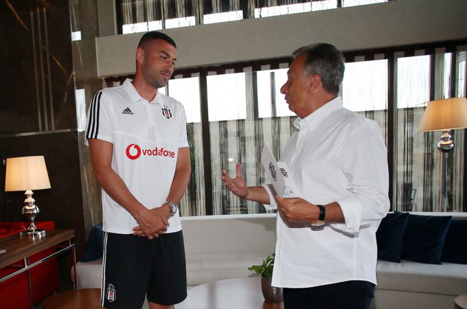 Burak Y�lmaz, Be�ikta� kongre �yesi oldu.