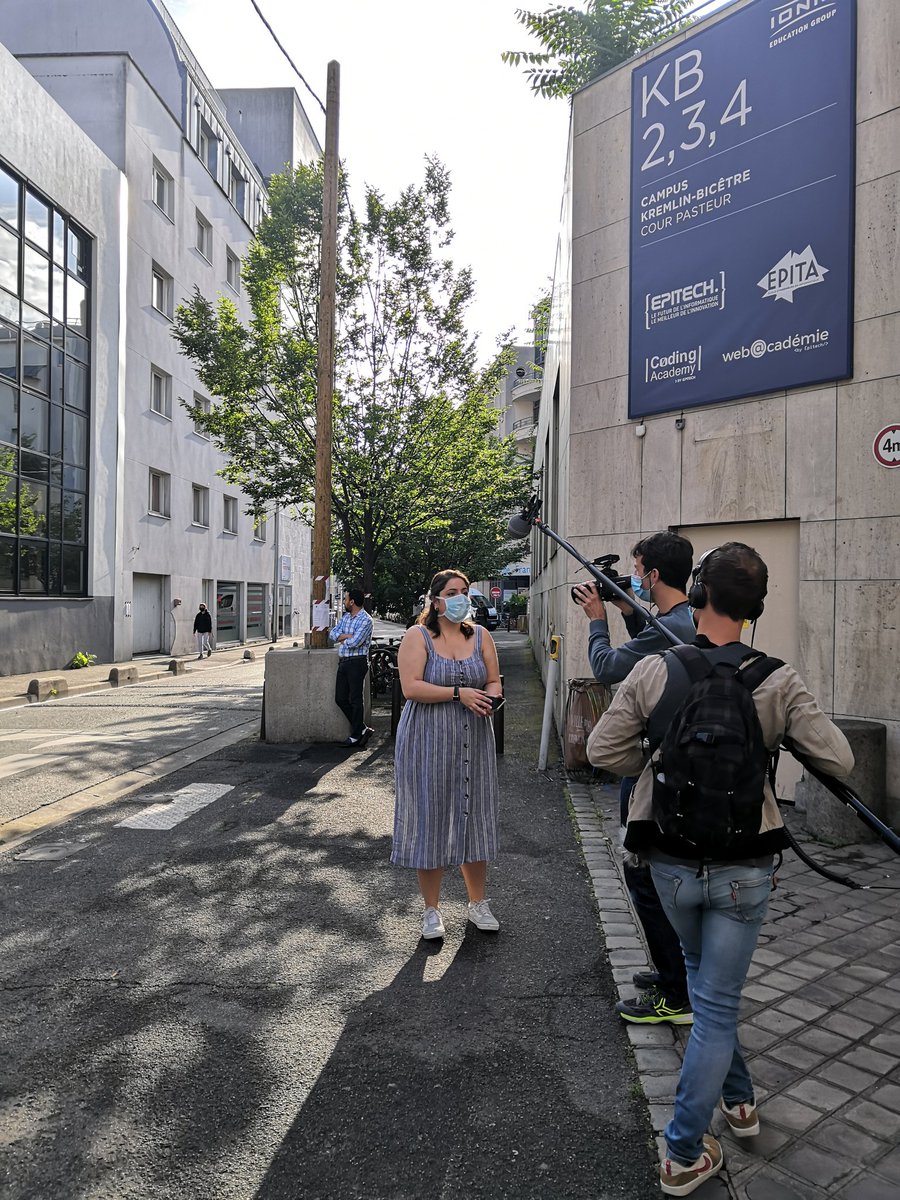 EPITA's tweet photo. [Concours #CPGE EPITA / IPSA /ESME] 🎥 @France2tv a couvert toute la journée le 1e concours #postprepa 2020 RDV à 20h au #JT pour découvrir les coulisses ! 🎬 #scei @Matthieu_Renier https://t.co/U4zbJRaFH3