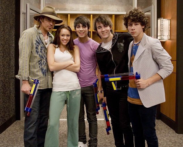 The deluxe version of the album, called the “Bonus Jonas Edition”, included a new bonus track “Take A Breath” as well as “We Got the Party” with Hannah Montana.