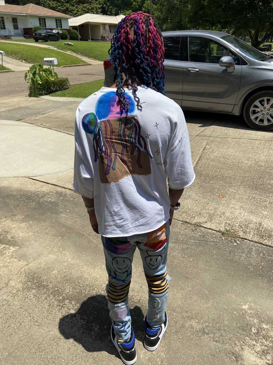 The_ChineseGod's tweet photo. Category- creativity☯️🪐
I do custom designs for any clothing✍🏽
Small designs 5-$10
Large designs $15 on up
Get at me‼️💪🏽 https://t.co/0rO89Fo3XW