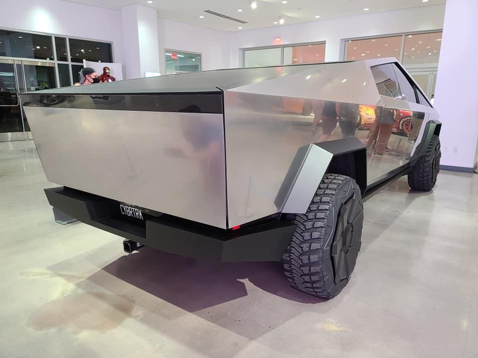 cybrtrkguy's tweet photo. Some fantastic photos of the Cybertruck at the Petersen Automotive Museum 🤩

Taken by William Correa on Facebook🙏 https://t.co/9vJvGqTRSG