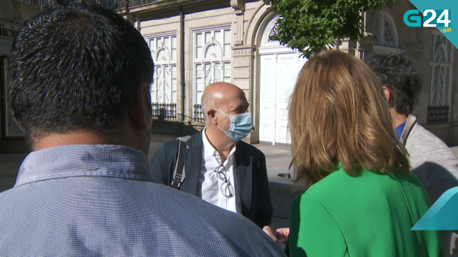 MGaleguista's tweet photo. RT @G24Noticias: Marea Galeguista presenta en Ourense a súa candidatura ás eleccións ao Parlamento de Galicia | CRTVG https://t.co/qikAbAo8Rp https://t.co/wlb8wtRP97