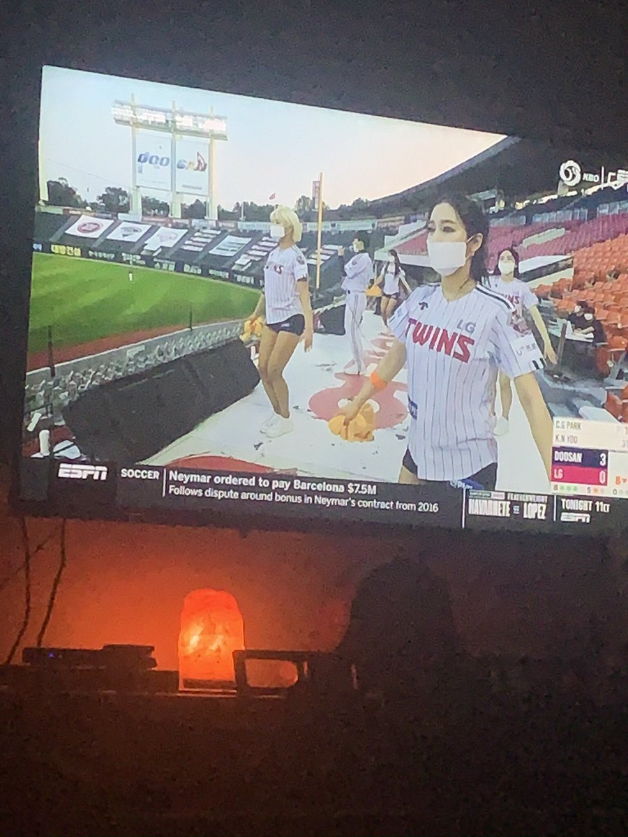 I miss baseball SO much.   I’m watching Korean baseball at 4:30 am.  First time I’ve ever seen #koreancheerleaders at a baseball game