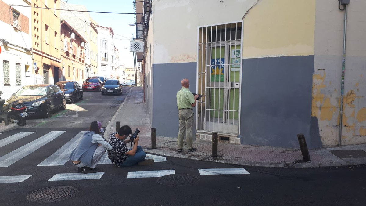 Plenainclusion's tweet image. 🌍Antonio (en la foto) mapea su barrio para conocer iniciativas comunitarias

🏘️Es una de las misiones de este fin de semana para quienes comparten la aventura de #construyecomunidad

🚥 Este martes, 23 de junio: 3ª parada

🖊️Inscríbete en construyecomunidad.org y participa
