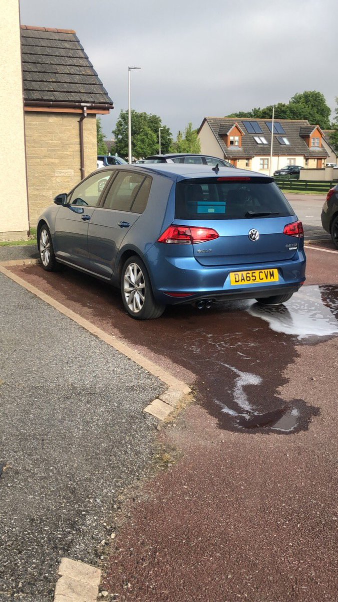 JordenFerrie's tweet image. All squeaky clean 🧼 🚗.
.
.
#vwgolf #vw #2lt #turbo #blue #squeekyclean #dornoch #highlands #lockdown