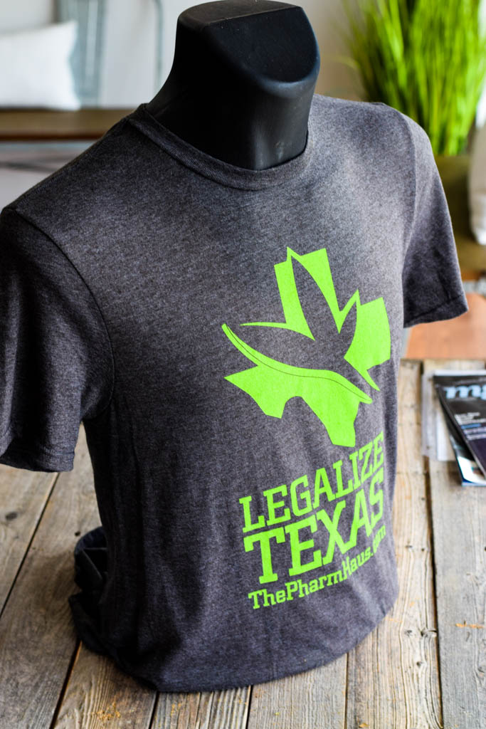 pharmhaustx's tweet photo. We're on a mission to LEGALIZE TEXAS!
.
Who's with us?
.
#cbdwellness #thepharmhaus #HCpharmhaus #cbd #hemp #hempmedicine #hempoil #hempcbd #cbdheals #cannabisforvets #cbdforvets #cannabinoil #cannabidiol #cannabiscommuntiy #cannabis420 #cannabisphotography #cannabismedicinal... https://t.co/2iQJ5IqCcO