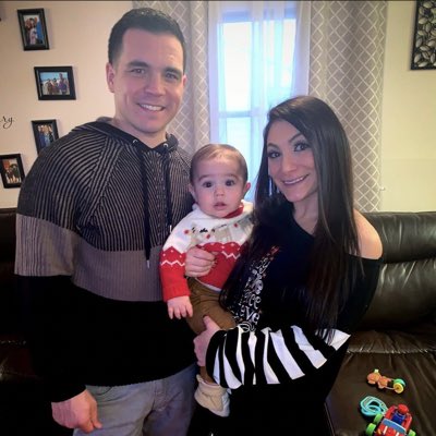 TeamDeenaMTV's tweet photo. #NewProfilePic https://t.co/CFA7KSsAQk