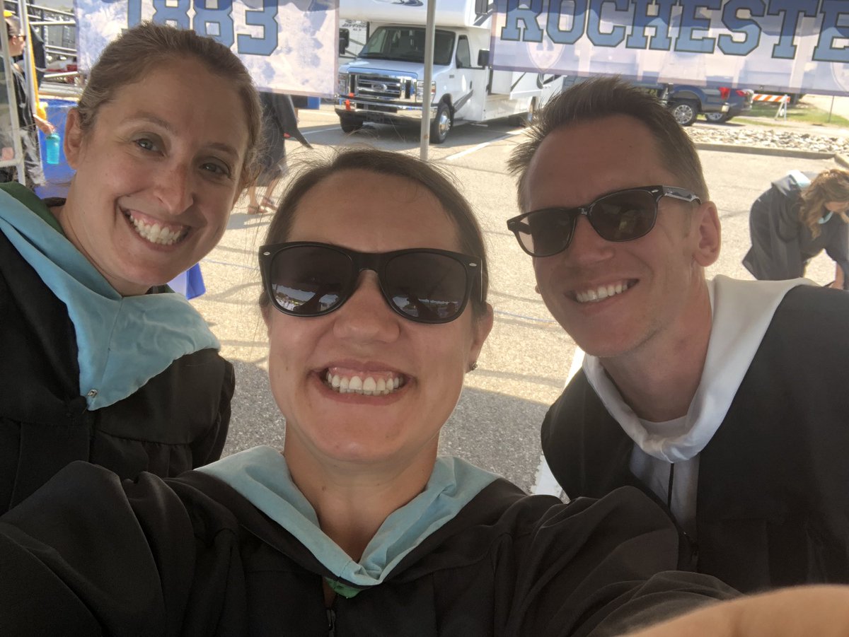 MrsRosellRHS's tweet photo. Congrats Falcons! Hats off to the admin team- what a celebration for our students. #rcsrhsfalcons #RCSgraduation2020 https://t.co/vaJGhbYBjg